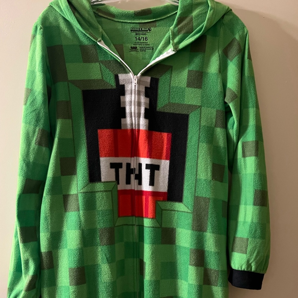 Minecraft Pajama Onesie Like new Washed once Never worn,from a smoke free home.
